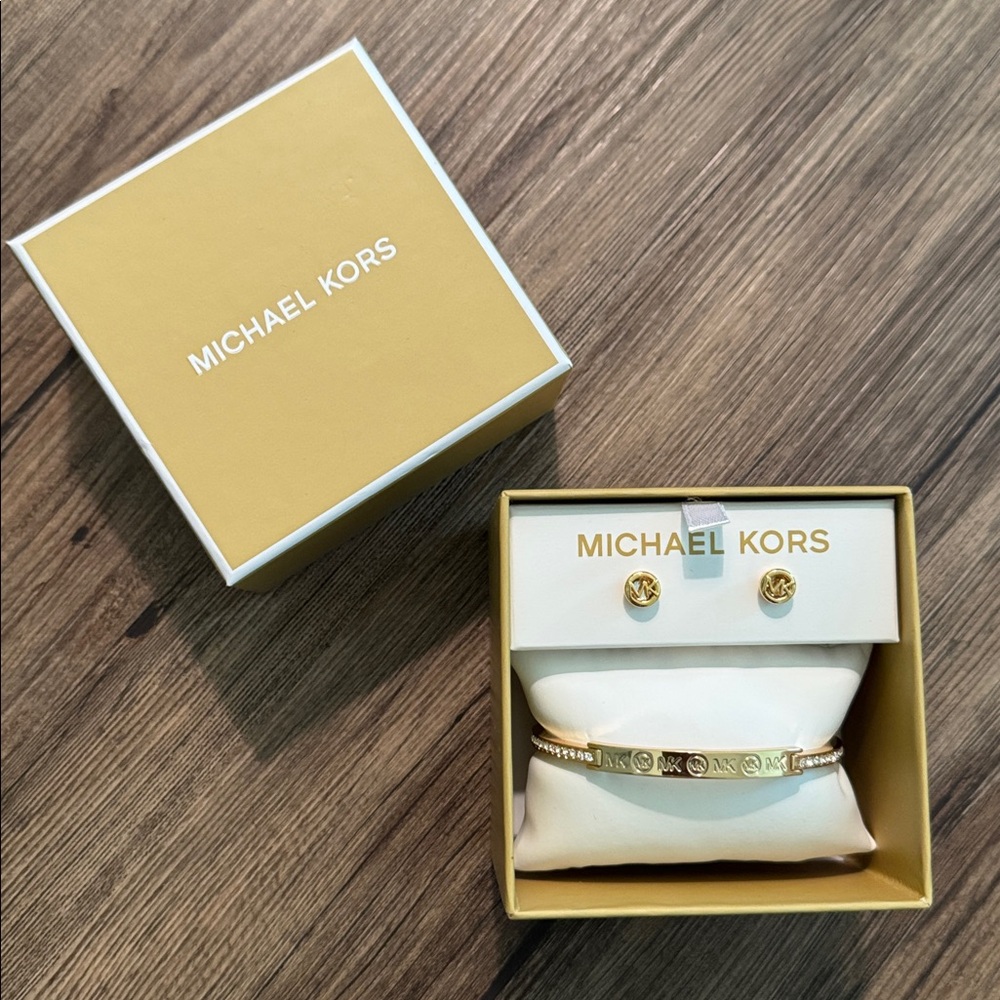 NTW - Pavé Logo Engraved Jewelry Gift Set Michael Kors